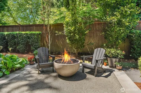 10856 NE 12th Street Bellevue WA 98004