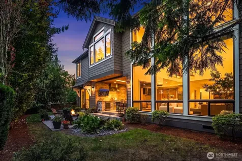 10856 NE 12th Street Bellevue WA 98004
