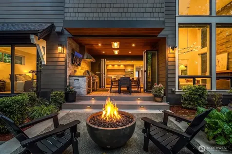 10856 NE 12th Street Bellevue WA 98004