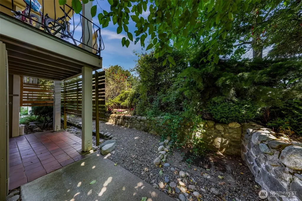 1362 Orleans Street Bellingham WA 98229