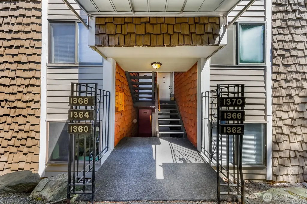 1362 Orleans Street Bellingham WA 98229