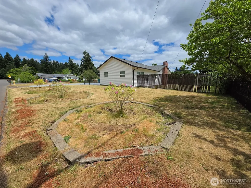 809 Flint Avenue Vancouver WA 98664