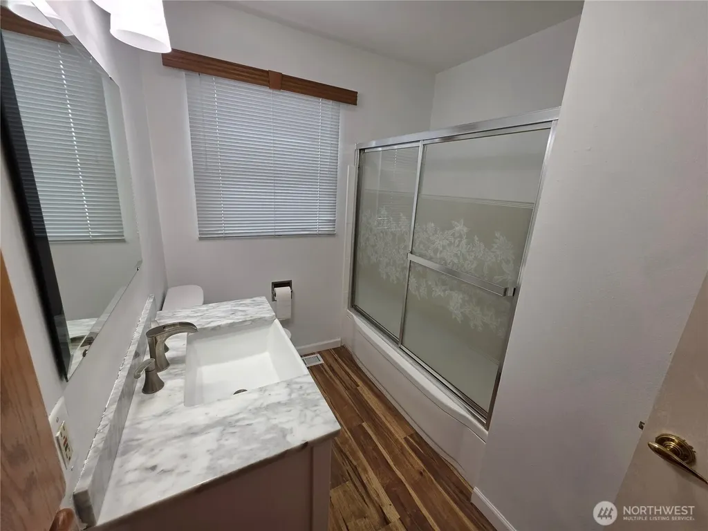 809 Flint Avenue Vancouver WA 98664