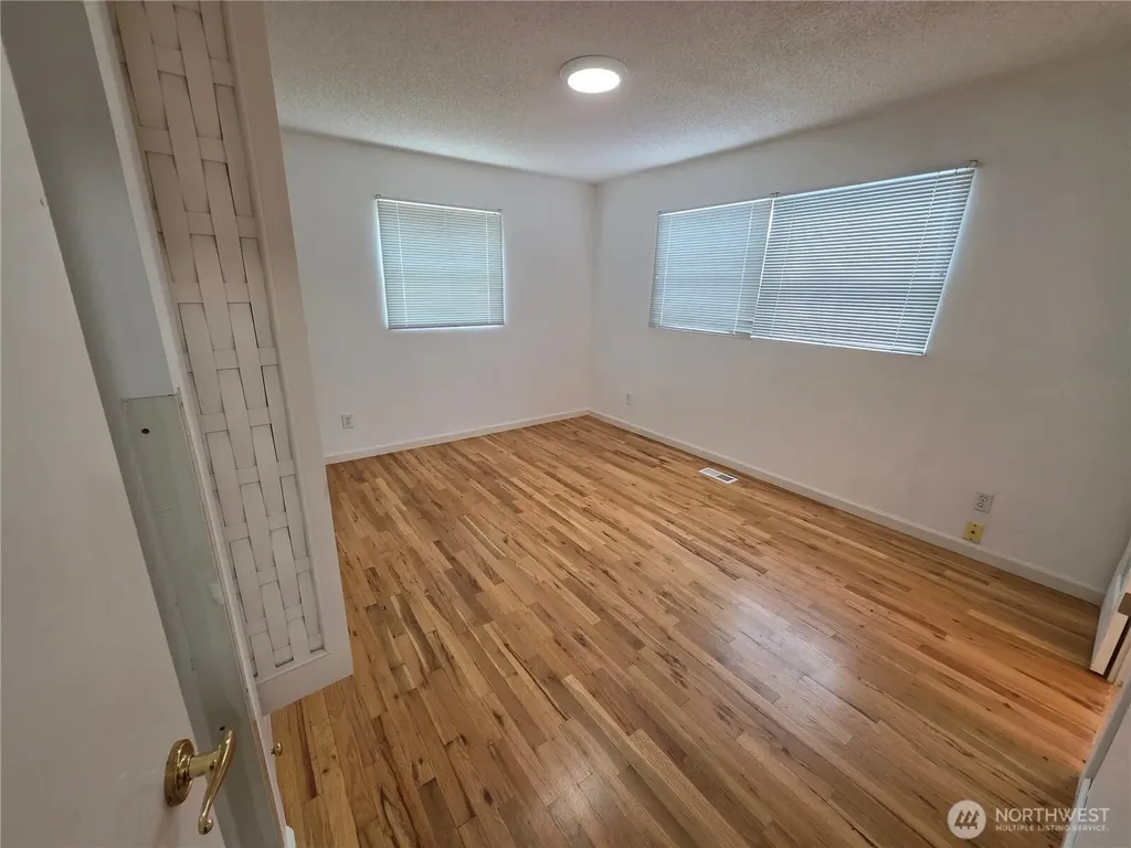 809 Flint Avenue Vancouver WA 98664