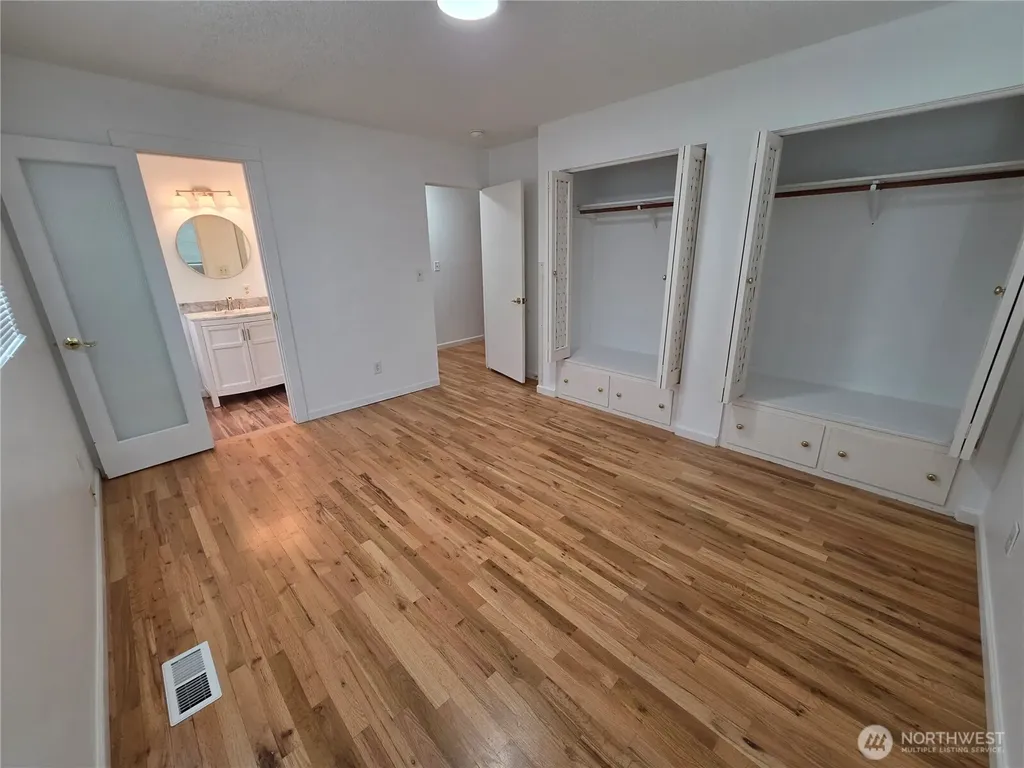 809 Flint Avenue Vancouver WA 98664