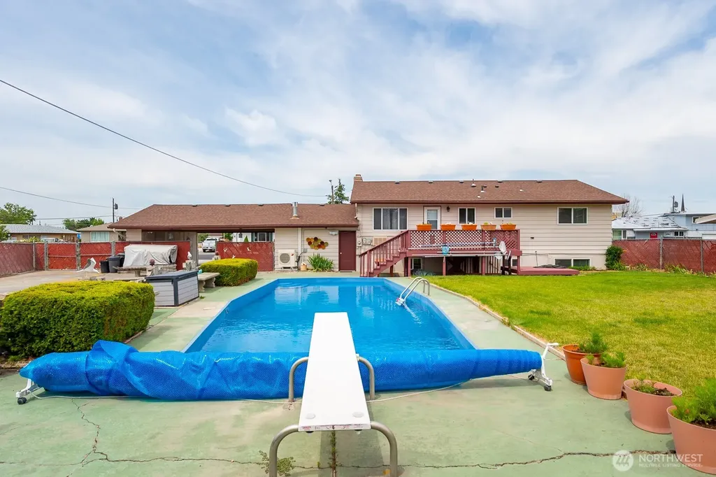 917 S Dahlia Drive Moses Lake WA 98837