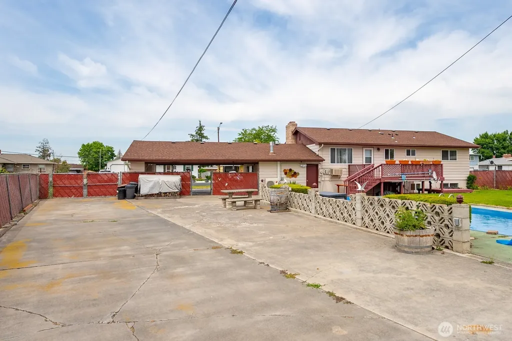 917 S Dahlia Drive Moses Lake WA 98837