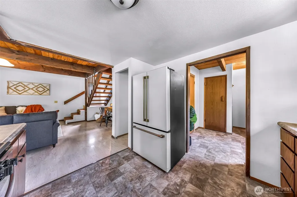 1131 Deep Valley Drive Maple Falls WA 98266
