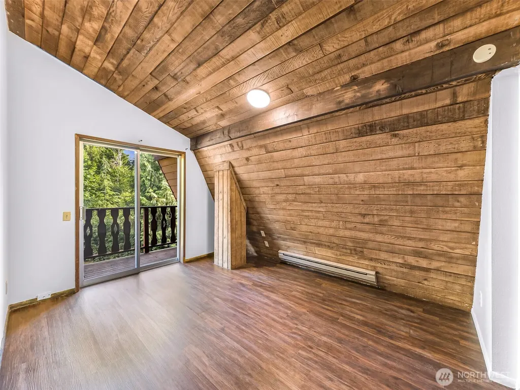 1131 Deep Valley Drive Maple Falls WA 98266
