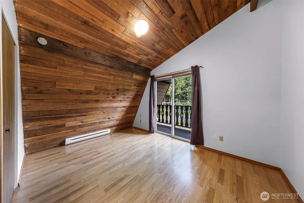 1131 Deep Valley Drive Maple Falls WA 98266