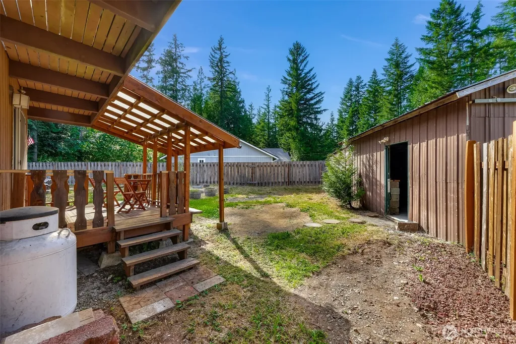 1131 Deep Valley Drive Maple Falls WA 98266