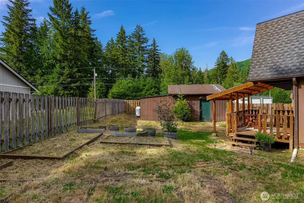 1131 Deep Valley Drive Maple Falls WA 98266