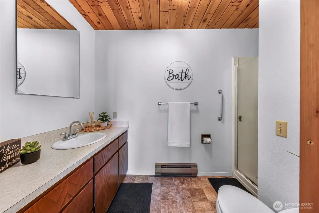 1131 Deep Valley Drive Maple Falls WA 98266