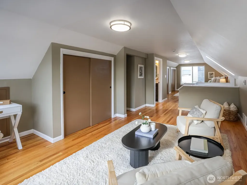 3248 NW Market Street Seattle WA 98107