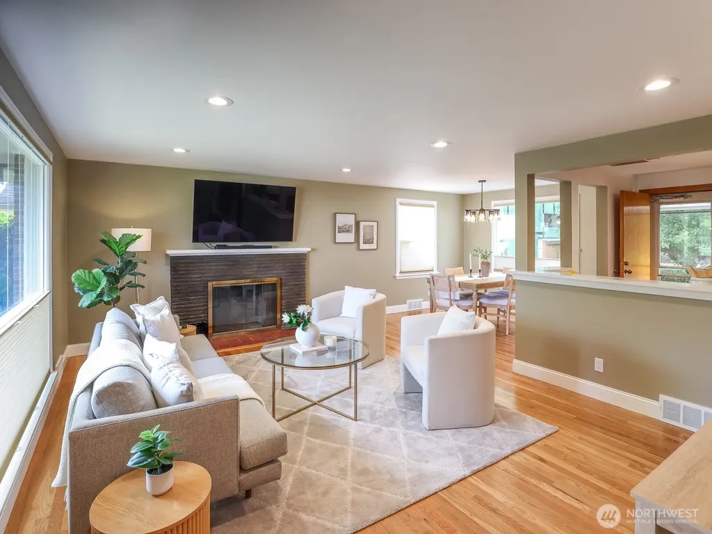3248 NW Market Street Seattle WA 98107
