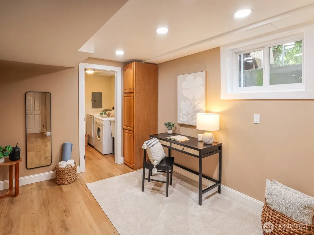 3248 NW Market Street Seattle WA 98107