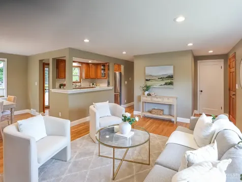3248 NW Market Street Seattle WA 98107