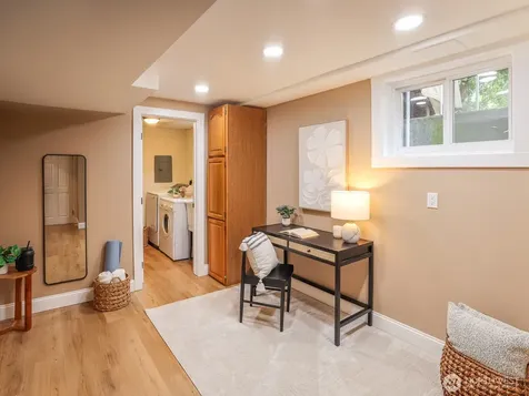 3248 NW Market Street Seattle WA 98107