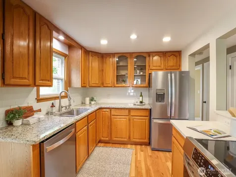 3248 NW Market Street Seattle WA 98107