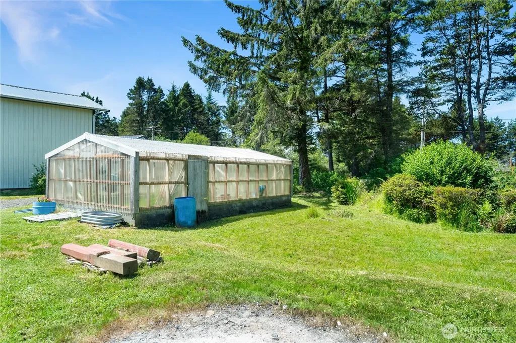 1568 Kim Lee Drive Grayland WA 98547