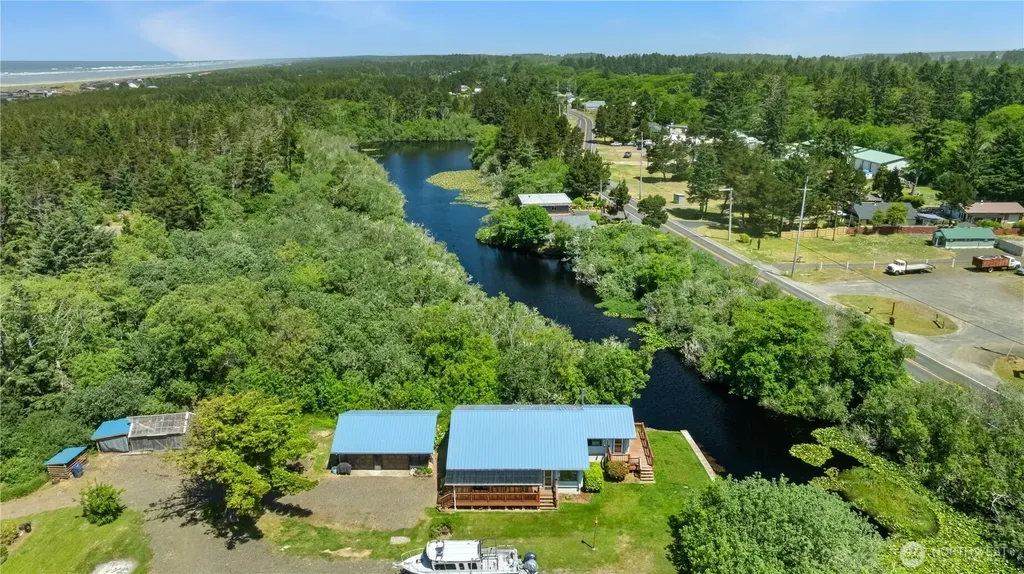 1568 Kim Lee Drive Grayland WA 98547