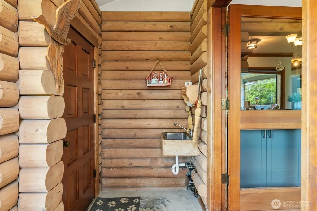 1568 Kim Lee Drive Grayland WA 98547