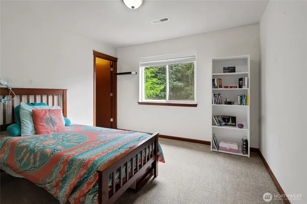8605 29th Way SE Olympia WA 98513