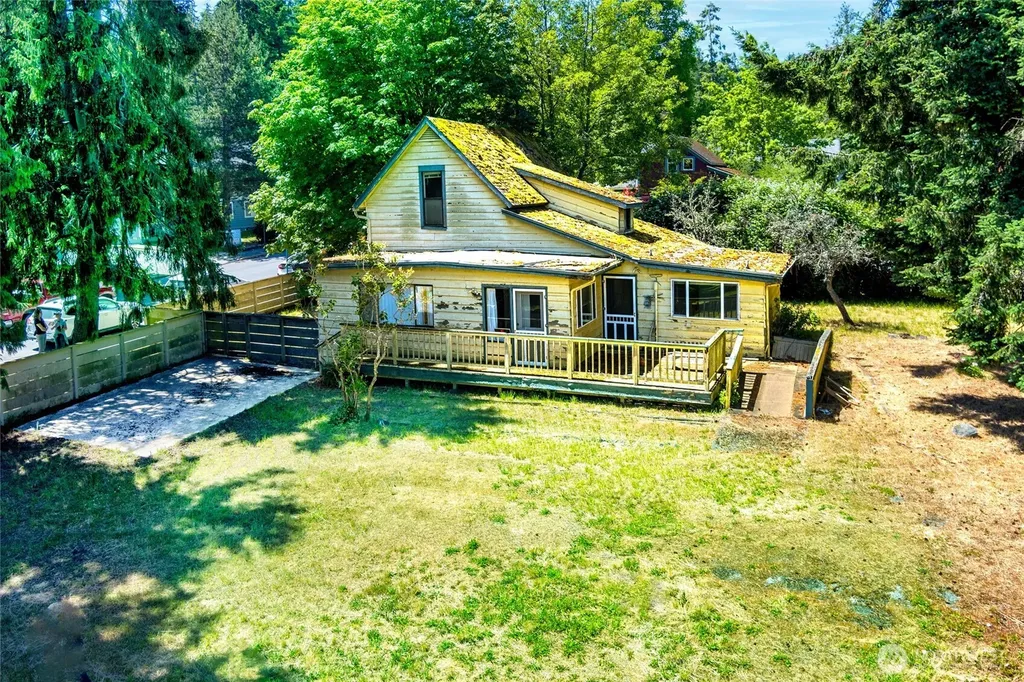 820 Guard Street Friday Harbor WA 98250