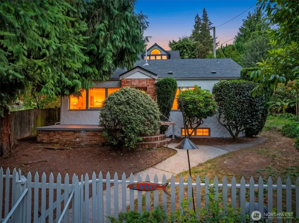 15 Fulton Street Seattle WA 98109