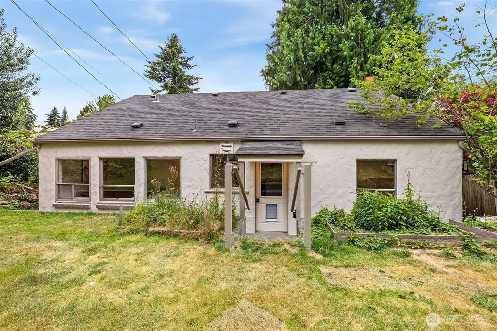 15 Fulton Street Seattle WA 98109