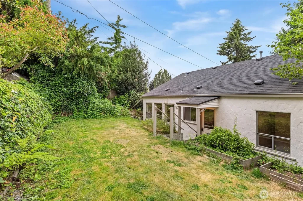 15 Fulton Street Seattle WA 98109