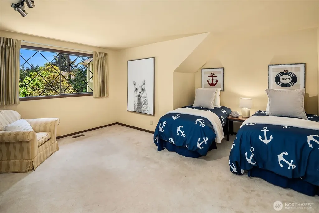 2302 126th Avenue NE Bellevue WA 98005