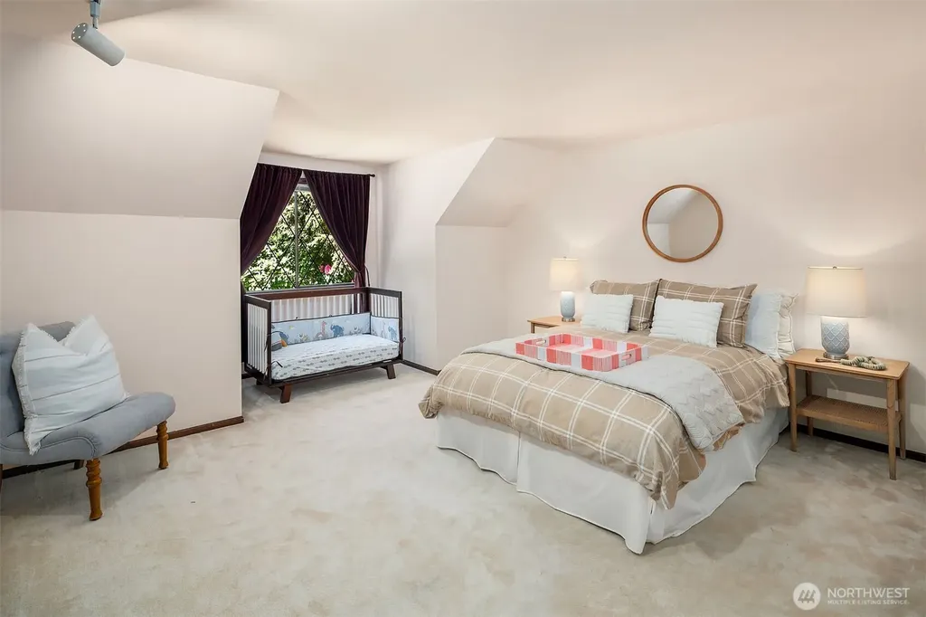 2302 126th Avenue NE Bellevue WA 98005