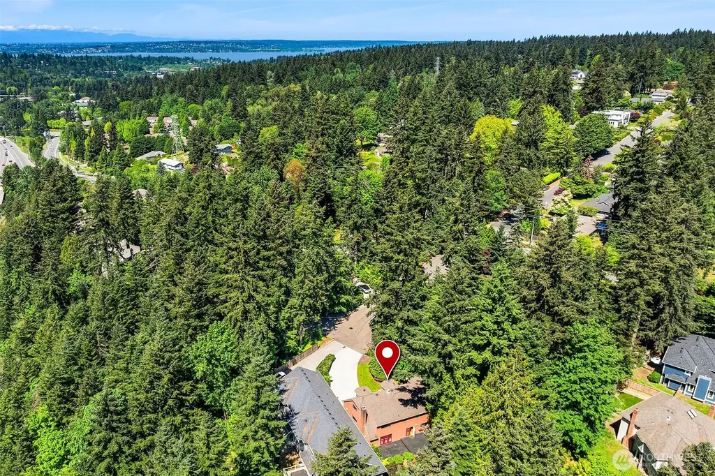 2302 126th Avenue NE Bellevue WA 98005