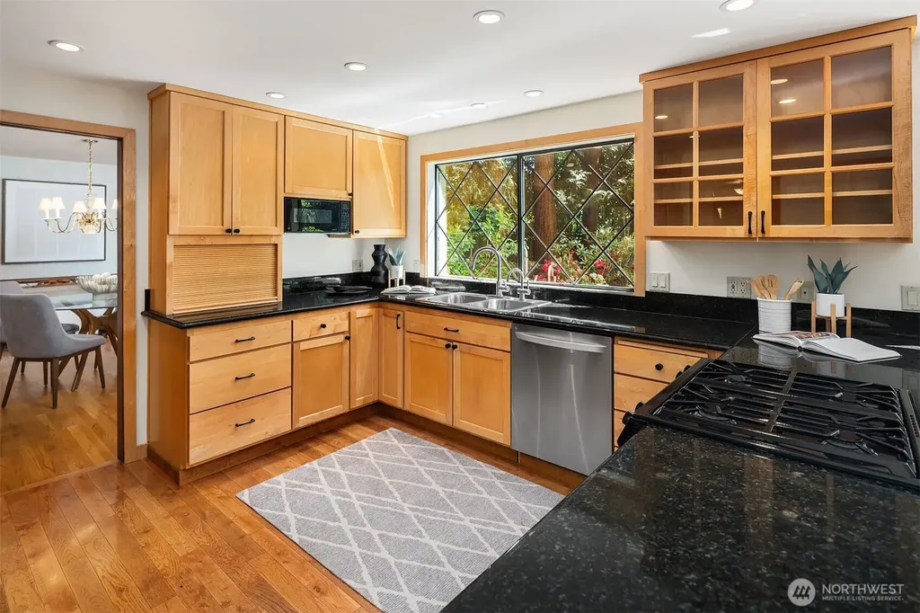 2302 126th Avenue NE Bellevue WA 98005