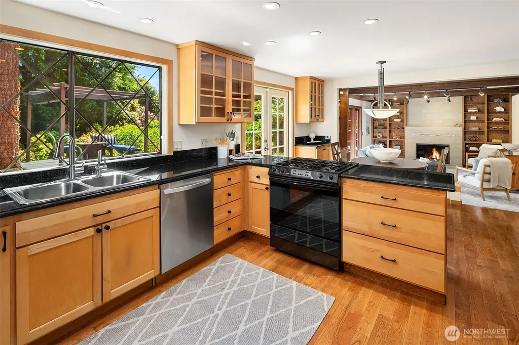 2302 126th Avenue NE Bellevue WA 98005