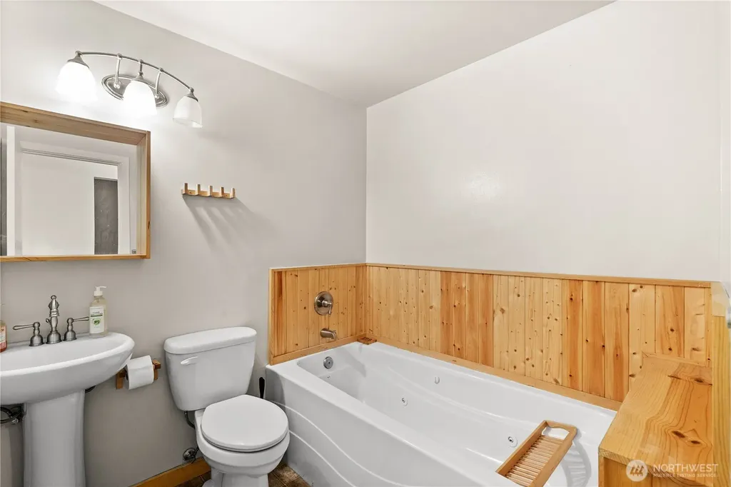 22901 128th Avenue E Graham WA 98338