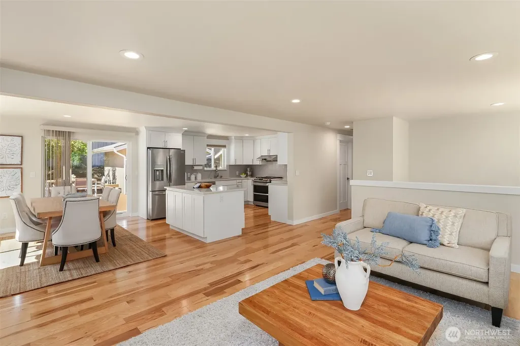 525 Mount Everest Lane SW Issaquah WA 98027