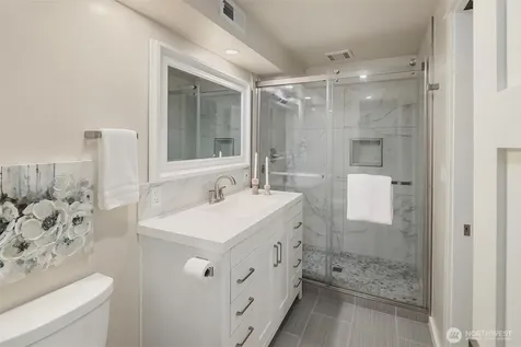 525 Mount Everest Lane SW Issaquah WA 98027