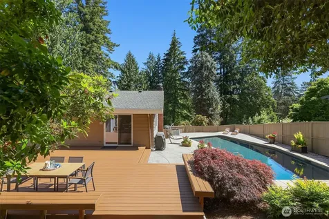 525 Mount Everest Lane SW Issaquah WA 98027