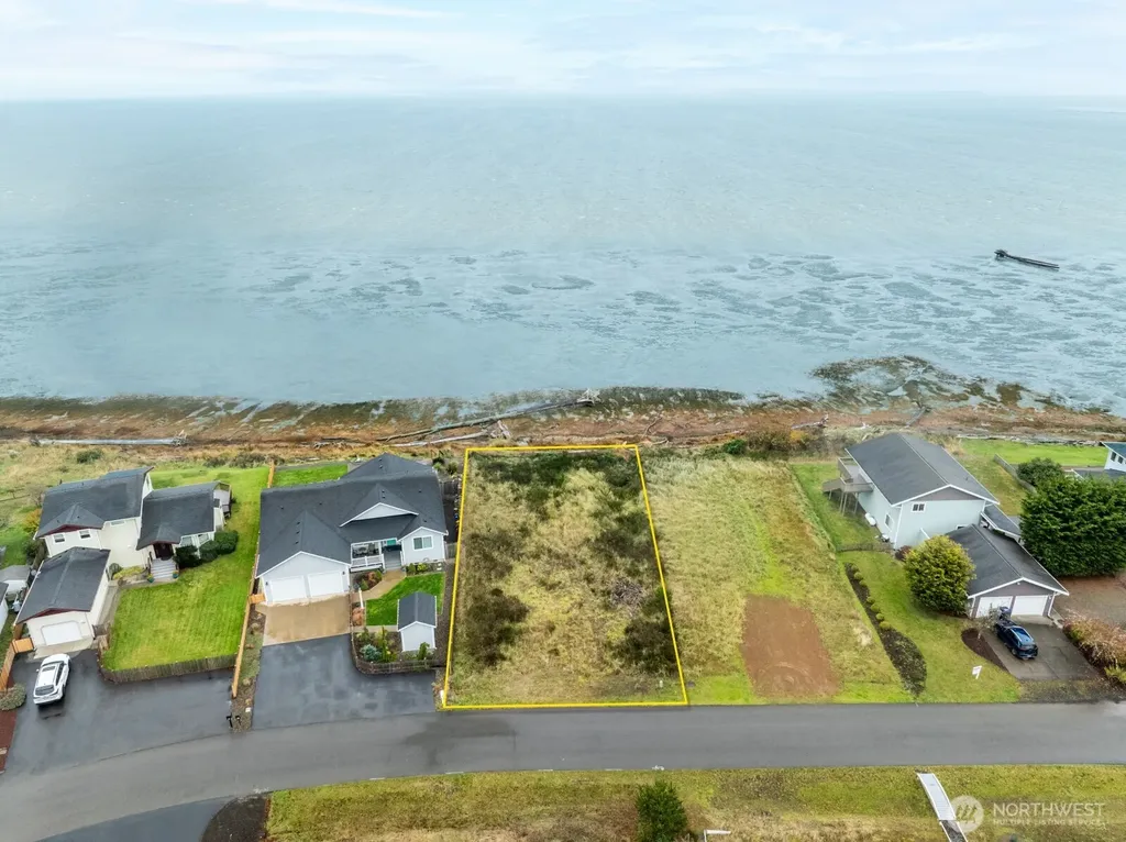 130 Sunrise Avenue SE Ocean Shores WA 98569