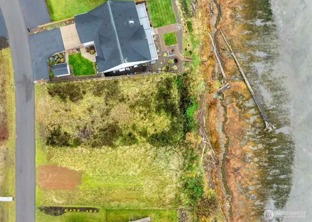 130 Sunrise Avenue SE Ocean Shores WA 98569