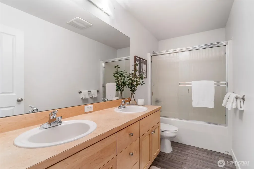 16563 NE 119th Way Redmond WA 98052