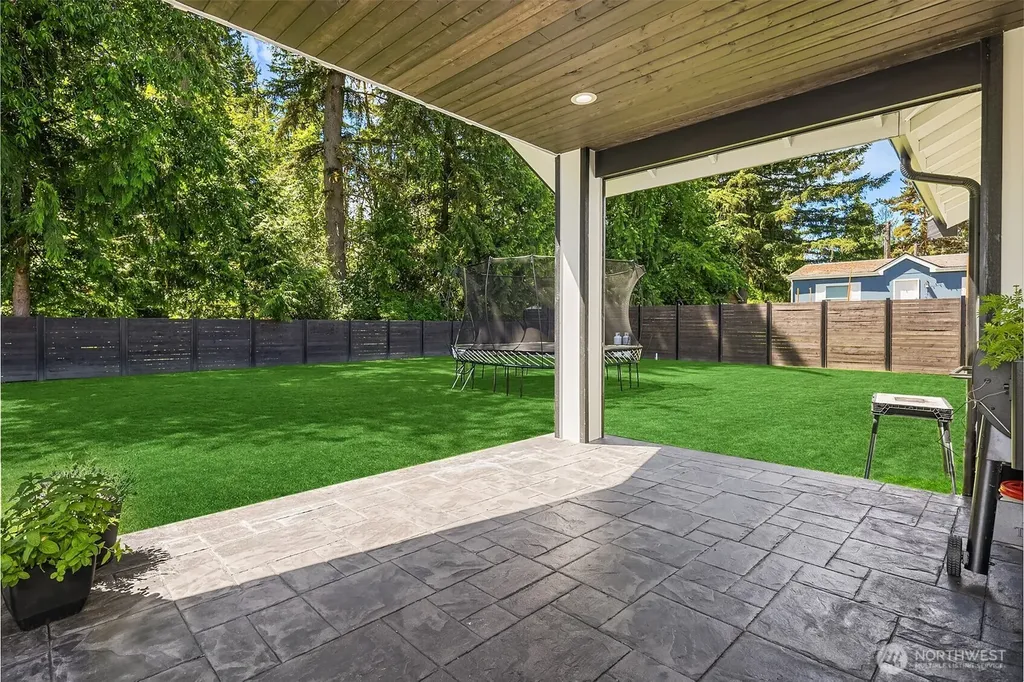 11718 64th Place NE Lake Stevens WA 98258