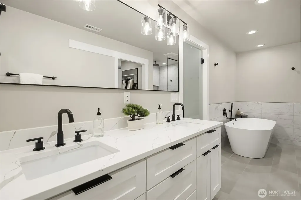 11718 64th Place NE Lake Stevens WA 98258