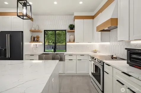11718 64th Place NE Lake Stevens WA 98258
