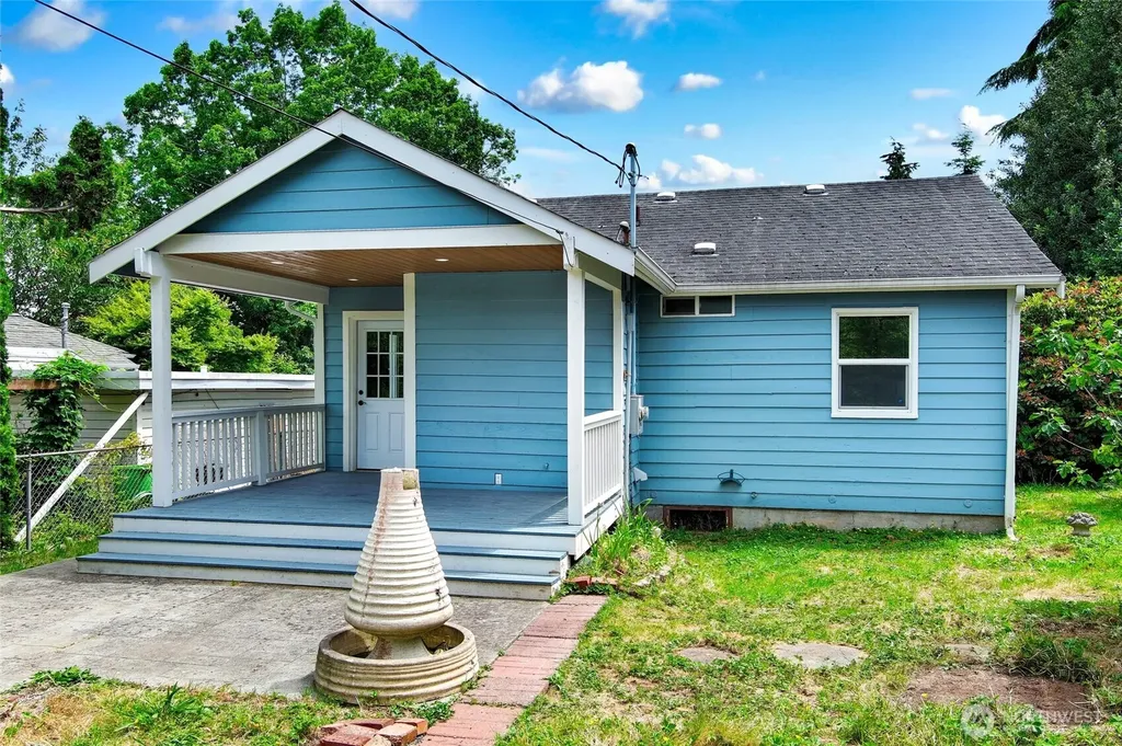 1710 Maple Street Everett WA 98201