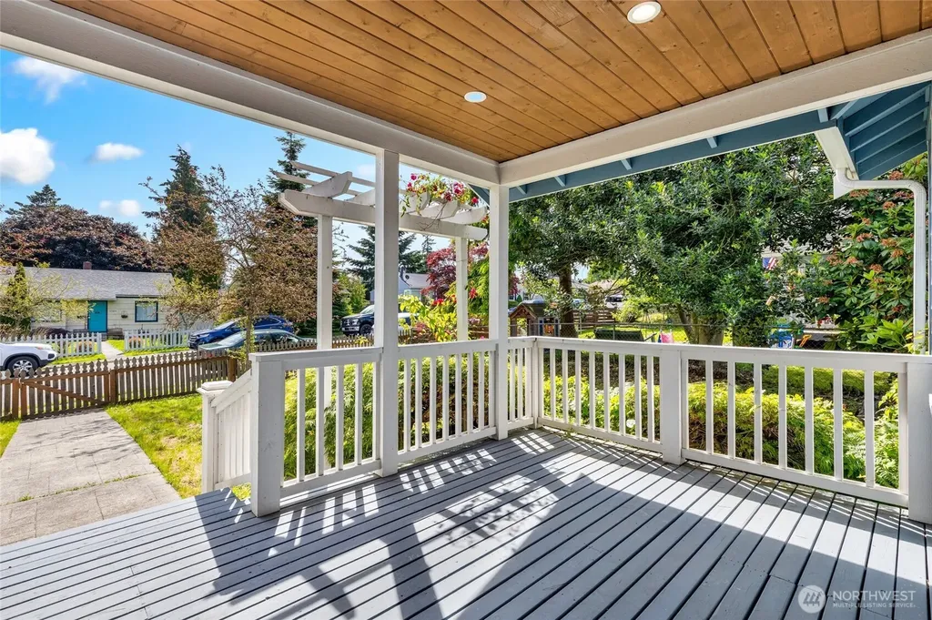 1710 Maple Street Everett WA 98201