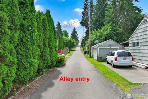 1710 Maple Street Everett WA 98201