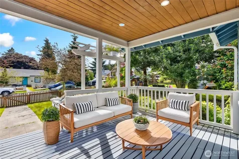 1710 Maple Street Everett WA 98201
